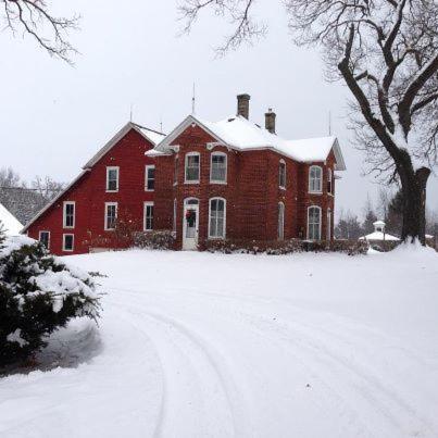 Bed & Breakfast Strawberry Farm